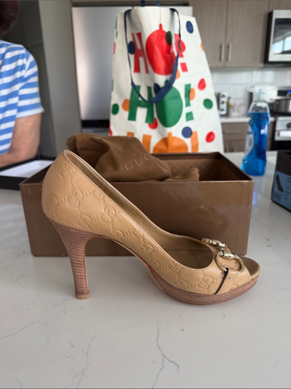 Gucci Beige Leather Peep-Toe Heels with Signature Horsebit